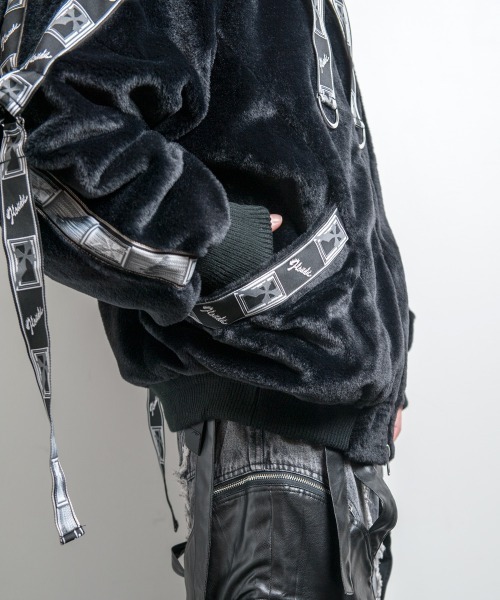 NFL ブルゾン ブルー ブラック 中綿 ハーフボタン バックロゴ プルオーバ. NFL ブルゾン ブルー ブラック 中綿 ハーフボタン バックロゴ