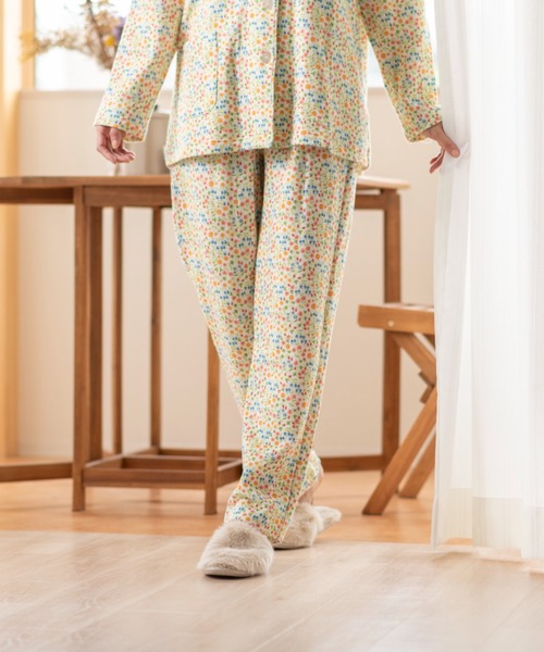 リバティ ❇︎ パジャマ 綿100% L size 日本製 新品未使用品 タグ付き LIBERTY.（リバティ） パジャマ ルームウェア 「LIBERTY」タナローン