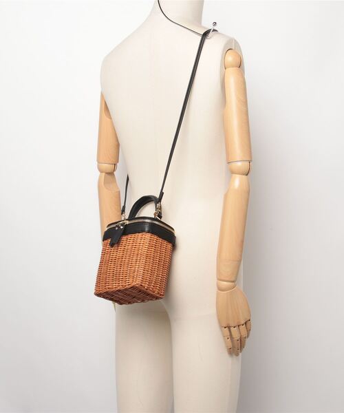 The Bagmati ショルダーバッグ バッグ BAGMATI LEATHER