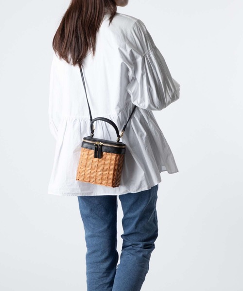 The Bagmati ショルダーバッグ バッグ BAGMATI LEATHER