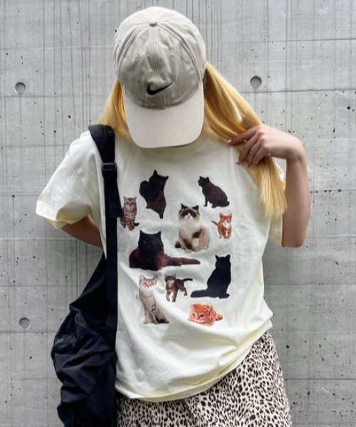 KRY ホワイト スウェットシャツ 猫ロゴ刺繍　ぷりんコラボ KRY ホワイト スウェットシャツ 猫ロゴ刺繍 ぷりんコラボ KRY