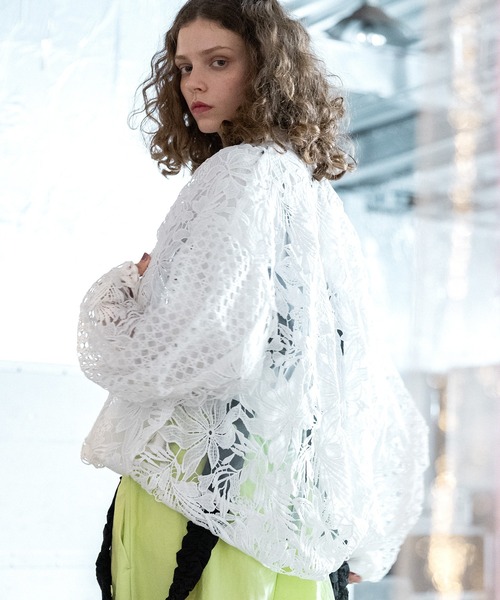 美品 アウラアイラ　AULAAILA レースブルゾン　ホワイト AULA AILA（アウラ アイラ） ブルゾン アウター レースバルーン