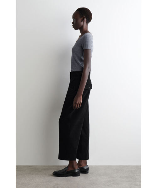 「COS」 コーデュロイパンツ 34 ダークグリーン レディース_画像4