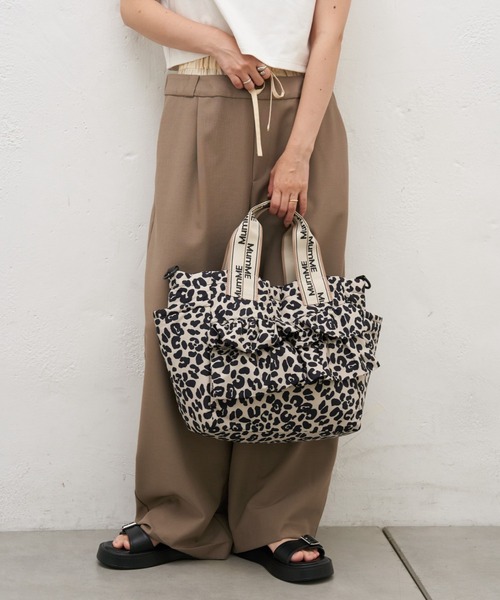 ショルダーバッグ バッグ :「ZOZO限定」「MumME」A4サイズ収納可能フリルデザイン2WAYショルダーBAG レディースの画像