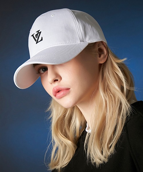 [ ]男女共用 モノグラム Base Ball Cap ★大人気★ Amazon.co.jp: [VARZAR] 3D Monogram logo over fit ball cap