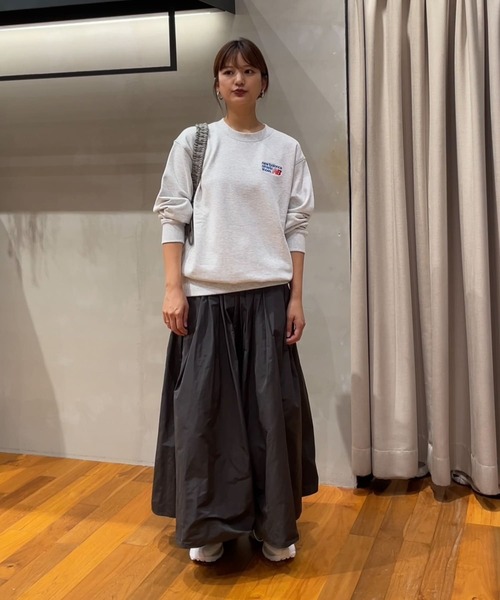 トレーナー スウェット NEW BALANCE　リラックスド スウェットクルー レディース New Balance トレーナー スウェット NEW BALANCE リラックスド