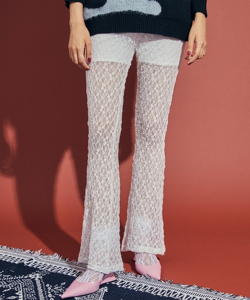 ゆか【新品未使用】VIOLETTE ROOM レースフレアパンツ ホワイト ゆか様専用【新品未使用】VIOLETTE ROOM レースフレアパンツ ホワイト