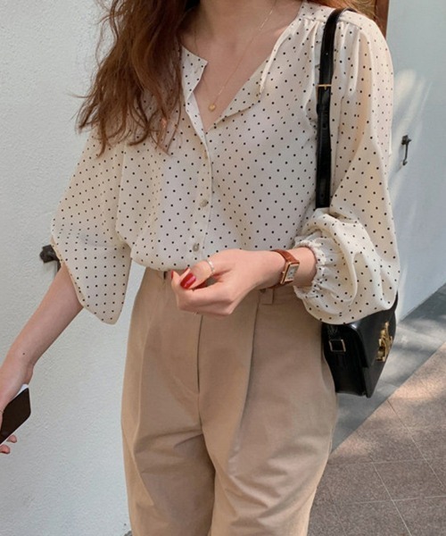 シャツ ブラウス Tシャツ トップス レディース 大きいサイズ ドット柄 ドットプリント ふんわり袖 七分袖 ラウンドネック フロントボタン ピンク レッド ママ ナ 楽天市場】ブラウス 七分袖（柄ドット・水玉）（レディース