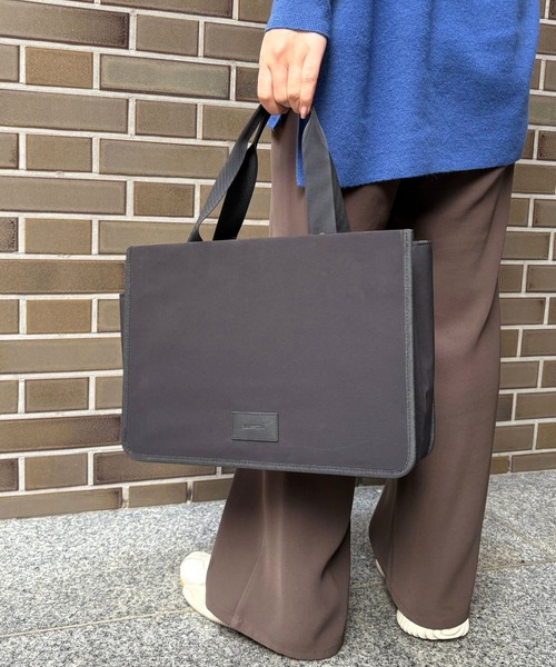 CROSS 社製「ヴァーブ（Verve）」専用ケース・レフィル3本付き Velessera タブレットケース ヴェレセラ マークス オフィスバッグ 13