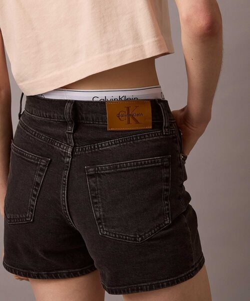Calvin Klein パンツ デニム ショートパンツ レディース