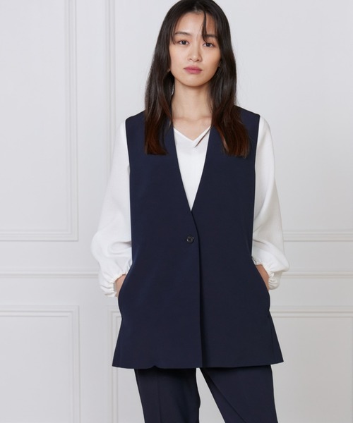 INED（イネド） スーツ トリアセバックサテンジョーゼット カラーレス