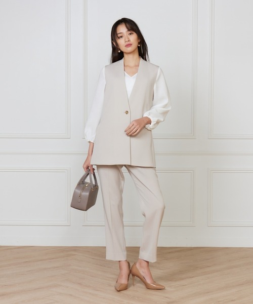 INED（イネド） スーツ トリアセバックサテンジョーゼット カラーレス