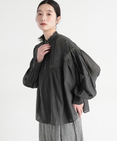 ブラウス シャツ 「natural by clip」エンブロイダリーブラウス レディースの画像