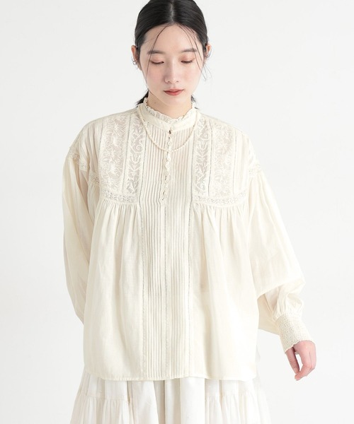 ブラウス シャツ 「natural by clip」エンブロイダリーブラウス レディースの画像