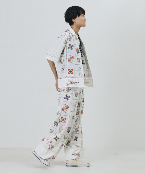 Freada（フリーダ） ブラウス シャツ 夏 半袖 パッチワーク花刺繍