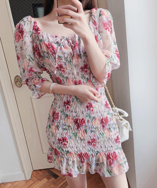 ワンピース 花柄シャーリングミニ丈ワンピース Zozotown Paypayモール店 通販 Paypayモール