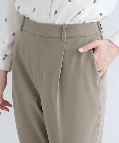 スラックス パンツ 「定番スーツ／洗える／UVケア」ストレッチタックテーパードパンツ レディース | INDIVI | 23