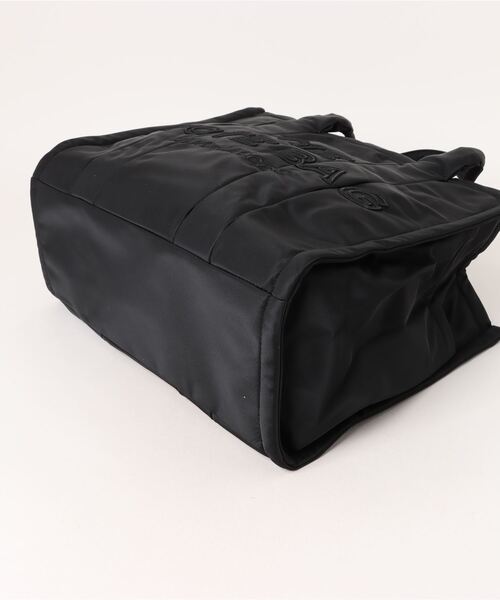 新品！限定レア品　MARC JACOBS ザパフィーナイロンスリングバッグ　黒 マークジェイコブス/ショルダーバッグ/ザ パフィー ナイロン スリング