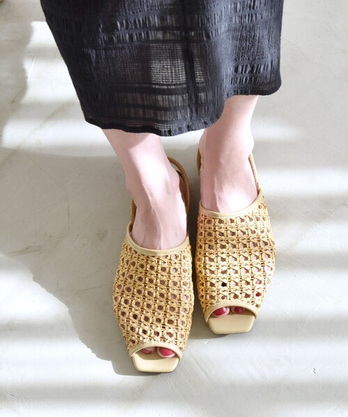 【 】ロゴ入りメッシュのフラットサンダル 手編みメッシュ2wayフラットサンダル（サンダル）｜SESTO