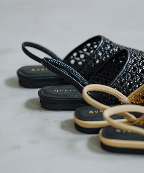 【新品未使用】QUN TOKYO メッシュフラットサンダル quaranciel サンダル quaranciel: メッシュ フラット レディース