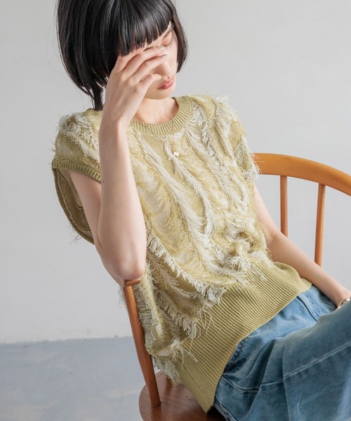 カットフリンジノースリーブニット Fringe N/S knit tops フリンジノースリーブニットトップス
