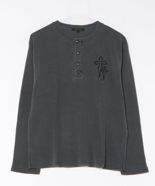 Revo. tシャツ ヴィンテージライク フェード加工 クロスモチーフ 刺繍