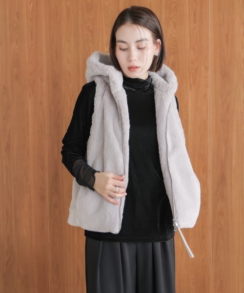 Bou Jeloud（ブージュルード） ベスト ジレ フェイクシープフード付