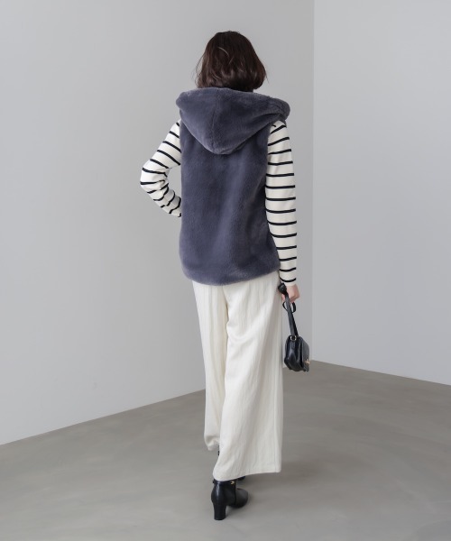 Bou Jeloud（ブージュルード） ベスト ジレ フェイクシープフード付