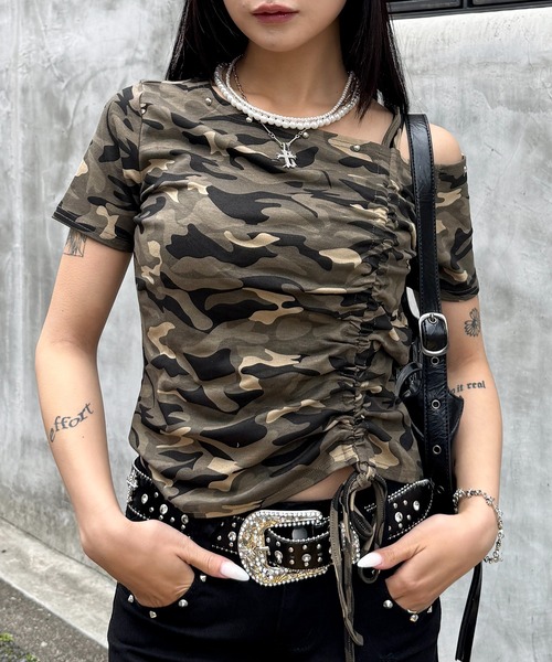 lilful tシャツ 半袖 「26年春夏新作」迷彩柄 スタッズアクセント