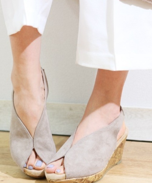 Piedi Nudi サンダル 美脚Vカットデザイン ウェッジソール