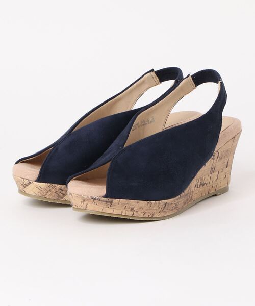 STEVE MADDEN★ 上品★美脚・脚長効果★ウェッジソールサンダル Piedi Nudi サンダル 美脚Vカットデザイン ウェッジソール