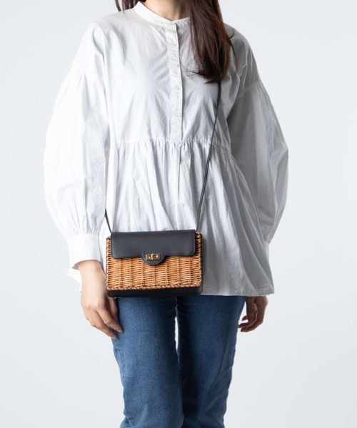 The Bagmati ショルダーバッグ バッグ BAGMATI LEATHER