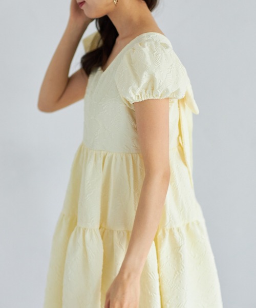 【韓国ブランド】エンボスリボンワンピースN221 tocco closet ワンピース 「ZOZO限定カラー」フラワーエンボス