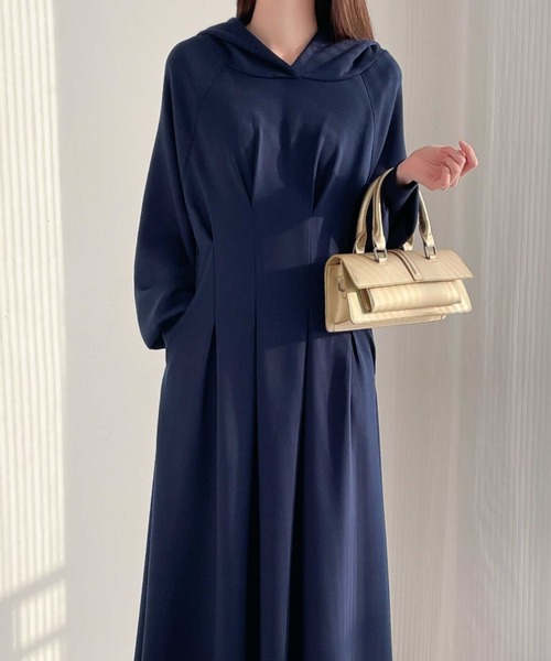 COACH パーカーワンピース　スウェット　ロゴ　フーディ　美品　ネイビー　紺 スウェット パーカー ワンピース パーカーワンピース 裏起毛 ワン