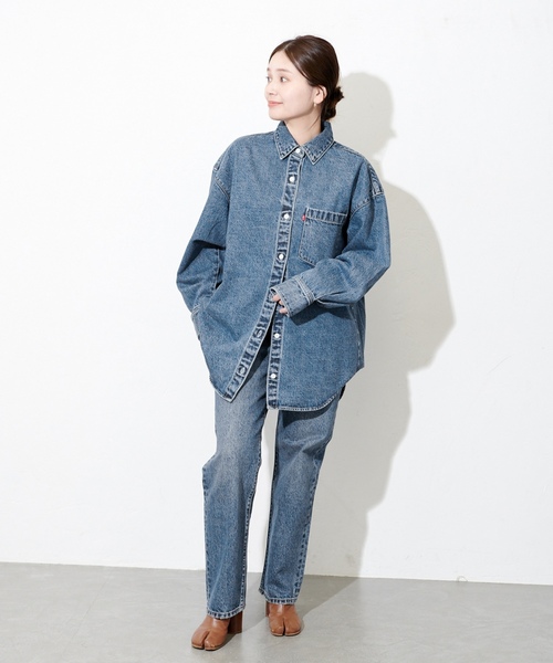「Levi's」 長袖シャツ MEDIUM ブルー レディースの画像