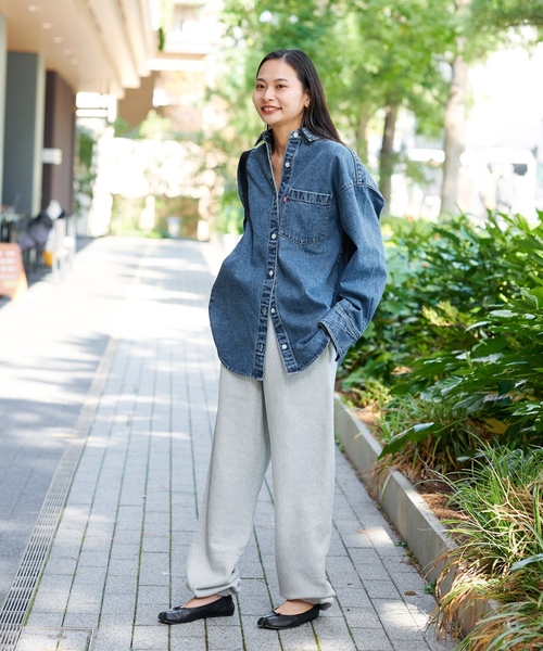 「Levi's」 長袖シャツ MEDIUM ブルー レディースの画像