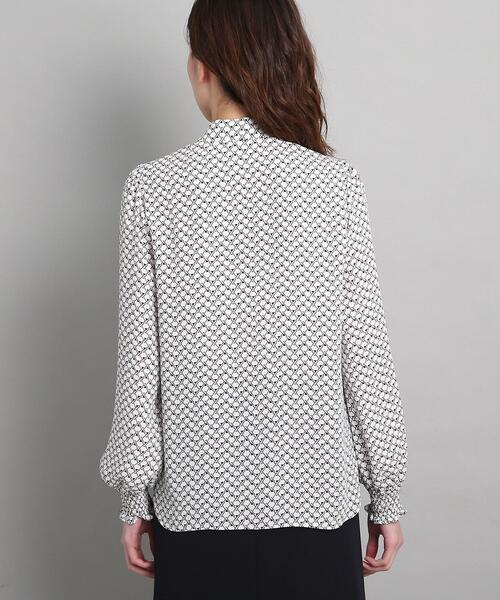 美品　COUP DE CHANCE 洗える 日本製 幾何学柄ボウタイブラウス M COUP DE CHANCE シャツ ブラウス 「洗える/日本製」幾何学柄