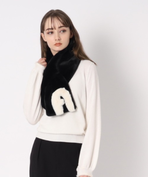 ファー付き黒い三角形マフラー FURLA マフラー ストール フェイクファーマフラー Black