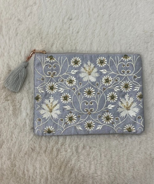 MILLION CARATS ポーチ 「artipur COTTAGE」 花柄の糸刺繍と