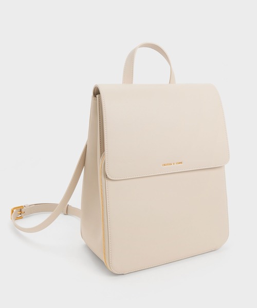 極美品⭐️CHARLES & KEITH バックパック フロントフラップ ストラクチャーバックパック（バックパック