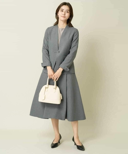 a.v.v（アー・ヴェ・ヴェ） スカート 「洗える/イージーケア/毛玉に