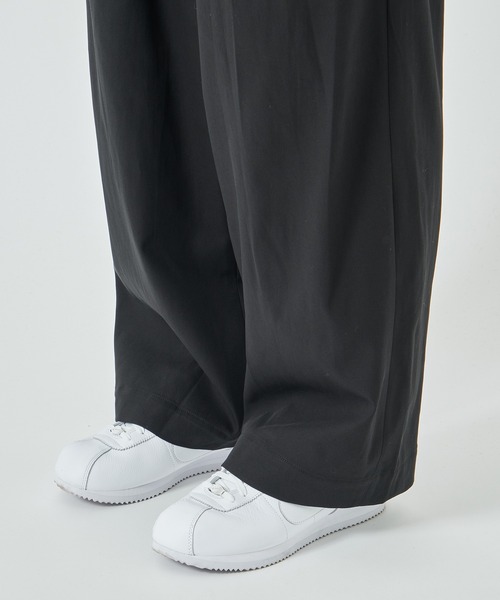 markaware（マーカウェア） スラックス TRIPLE PLEATED EASY TROUSERS