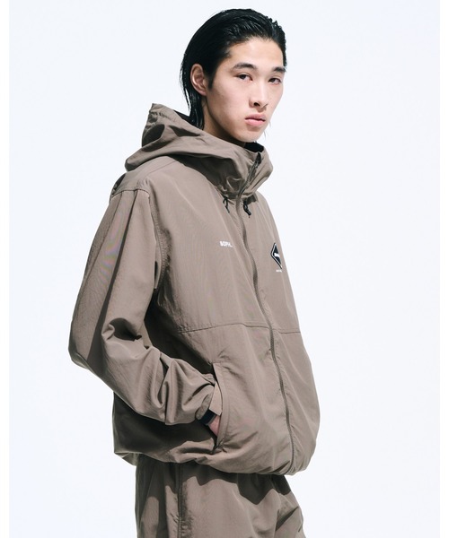 F.C.Real Bristol（エフシーレアルブリストル） ナイロンジャケット