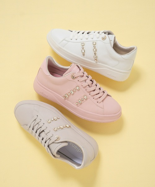 diana（プラスダイアナ） スニーカー 「軽量」ビジュー付きコート