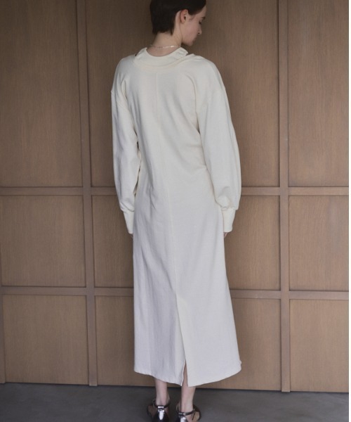 Muel Chic（ミュエルシック） ワンピース Lay sweat one-piece レイ