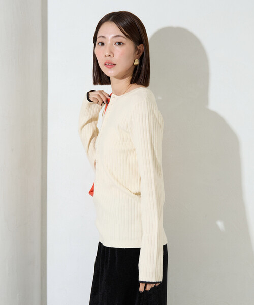 madameh closet アイボリー ボタン付きニット セーター madameh closet アイボリー ボタン付きニット セーター RU.TI.LE