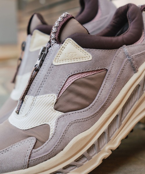 UGG Australia（アグオーストラリア） 「UGG」 ローカットスニーカー