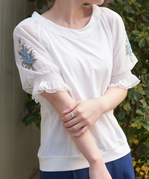 axes femme（アクシーズ ファム） tシャツ ネモフィラ×スズラン刺繍