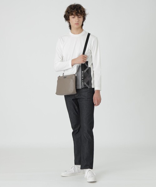 g7 さん　BLACK LABEL CRESTBRIDGE レザーサコッシュ BLACK LABEL CRESTBRIDGE ショルダーバッグ シュリンクレザー