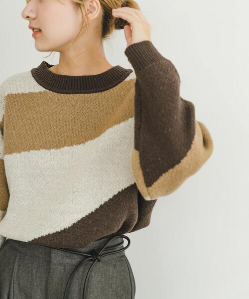 ITEMS URBANRESEARCH ニット セーター 総柄クルーネックニットプル